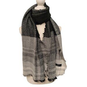 V Fraas Scarf Black Gray Plaid Scarf Wrap 100% Acrylic Soft 68 X 22‎